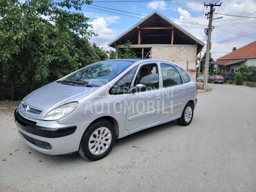 Citroen Xsara Picasso 1.8 (može zamena), 850 €, 2002. Monovolumen (MiniVan), Benzin | 1587 cm3, 310.000 km, 70kW (95 KS), Manuelni 5 brzina, 4/5 vrata, 5 sedišta, Leskovac