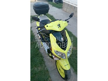 Peugeot Speedfight 2 (može zamena), 1.700 €, 2006. , 49 cm3, 10 km, 3kW (3 KS), Scooter, Sremska Mitrovica