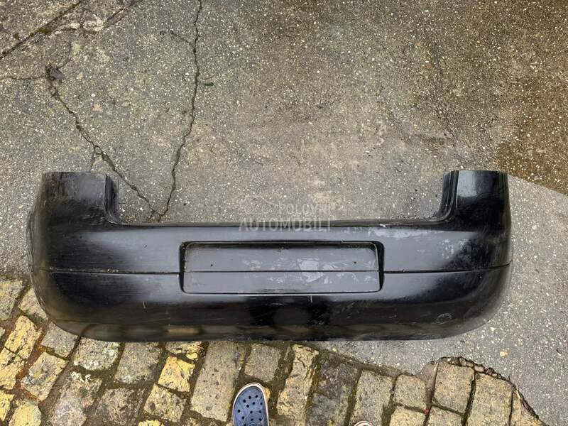 Zadnji branik za Volkswagen Golf 5 od 2003. do 2008. god.
