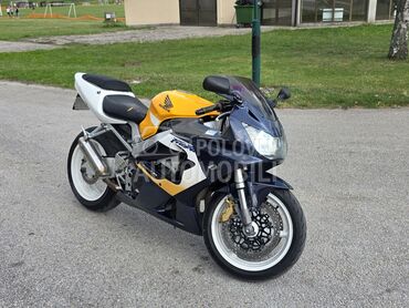 Honda 929 (može zamena), 2.600 €, 2001. , 929 cm3, 53.184 km, 103kW (140 KS), Sport / Super sport, Gornji Milanovac