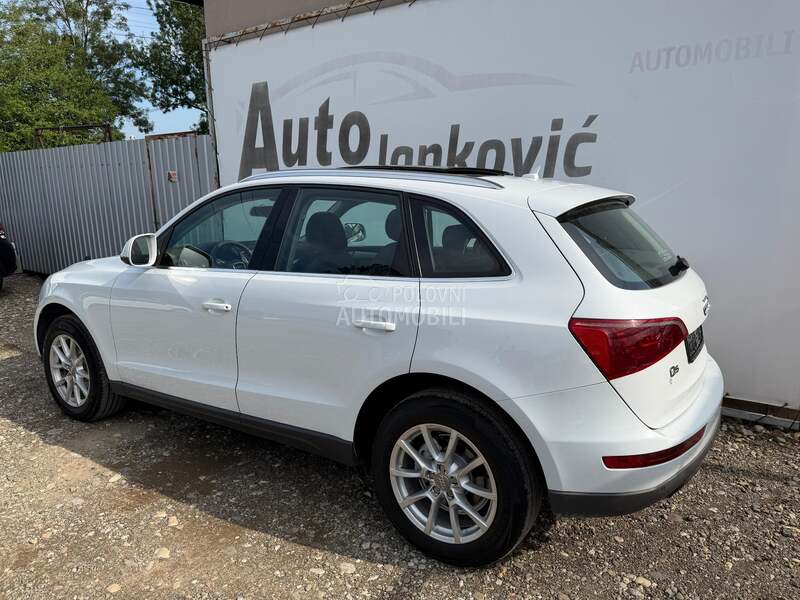 Audi Q5 2011 photo 2