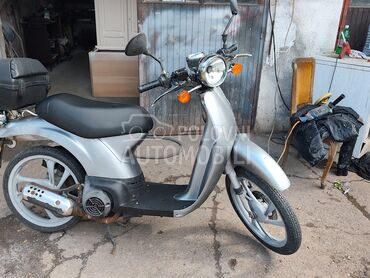 Honda honda sky, 550 €, 2004. , 49 cm3, 8.000 km, 2kW (3 KS), Scooter, Mladenovac