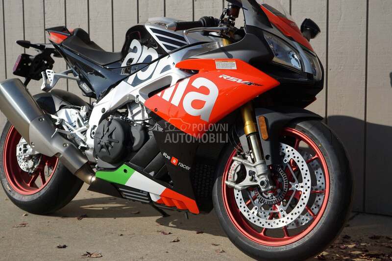 Moto Delovi