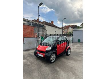 Smart ForTwo (može zamena), 1.300 €, 2002. Kupe, Benzin | 599 cm3, 210.000 km, 34kW (46 KS), Automatski / poluautomatski, 2/3 vrata, 2 sedišta, Vranje