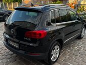 Volkswagen Tiguan 2.0tsi Auto.mat (može zamena)