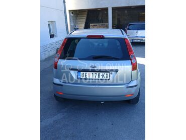 Ford Fiesta 1.4, 1.800 €, 2004. Kupe, Benzin | 1400 cm3, 220.100 km, 55kW (75 KS), Manuelni 5 brzina, 4/5 vrata, 5 sedišta, Zlakusa