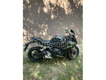 Honda CBR 650R, 12.000 €, 2026. , 649 cm3, 385 km, 70kW (95 KS), Sport / Super sport, Bežanijska Kosa