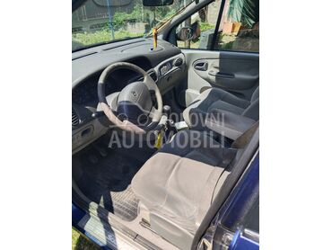 Renault Scenic 1.9 dci, 1.350 €, 2001. Monovolumen (MiniVan), Dizel | 1870 cm3, 183.254 km, 75kW (102 KS), Manuelni 5 brzina, 4/5 vrata, 5 sedišta, Čačak