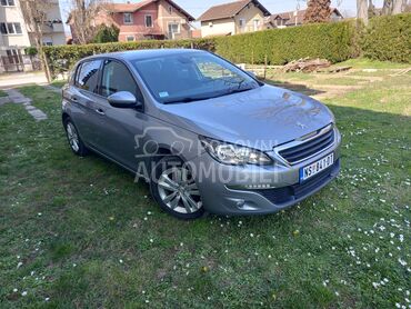 Peugeot 308 1.2, 6.000 €, 2016. Hečbek, Benzin | 1199 cm3, 170.000 km, 60kW (82 KS), Manuelni 5 brzina, 4/5 vrata, 5 sedišta, Novi Sad