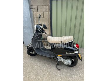 Vespa Lx 50, 2.000 €, 2011. , 49 cm3, 30.000 km, 3kW (4 KS), Scooter, Vranje