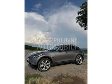 Infiniti FX30 3.0, 15.000 €, 2013. Džip/SUV, Dizel | 2993 cm3, 230.000 km, 175kW (238 KS), Automatski / poluautomatski, 4/5 vrata, 5 sedišta, Beograd