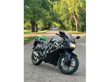 Kawasaki Ninja 250 R, 2.700 €, 2010. , 249 cm3, 34.000 km, 24kW (33 KS), Sport / Super sport, Temerin