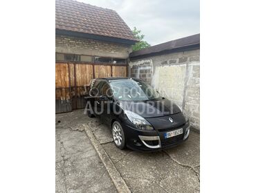 Renault Scenic, 2.000 €, 2009. Limuzina, Dizel | 1958 cm3, 300.000 km, 110kW (150 KS), Automatski / poluautomatski, 4/5 vrata, 5 sedišta, Beograd