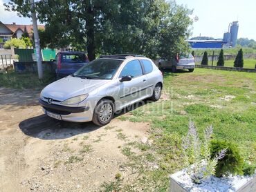 Peugeot 206 1.1 t o p, 900 €, 2000. Hečbek, Benzin + Gas (TNG) | 1100 cm3, 245.000 km, 44kW (60 KS), Manuelni 5 brzina, 2/3 vrata, 5 sedišta, Kraljevo