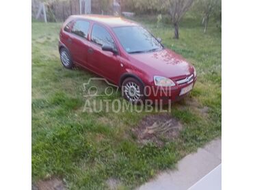 Opel Corsa C, 2.300 €, 2006. Hečbek, Benzin | 1229 cm3, 180.000 km, 59kW (80 KS), Manuelni 5 brzina, 4/5 vrata, 5 sedišta, Pančevo