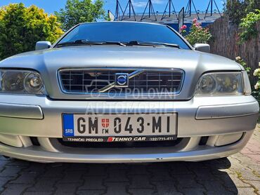 Volvo V40 1.9D / 1.9TD (može zamena), 1.650 €, 2003. Karavan, Dizel | 1870 cm3, 319.620 km, 85kW (116 KS), Manuelni 5 brzina, 4/5 vrata, 5 sedišta, Gornji Milanovac