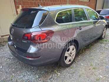 Opel Astra J 1.4t cosmo N.A.V.I, 4.350 €, 2010. Karavan, Benzin | 1364 cm3, 195.000 km, 103kW (140 KS), Manuelni 6 brzina, 4/5 vrata, 5 sedišta, Trstenik