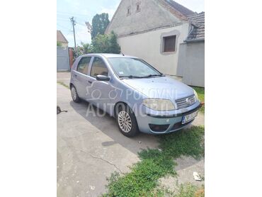 Fiat Punto, 2.000 €, 2010. Hečbek, Benzin | 1242 cm3, 165.000 km, 44kW (60 KS), Manuelni 5 brzina, 4/5 vrata, 5 sedišta, Zrenjanin