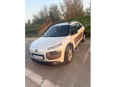 Citroen C4 Cactus 1.6 HDI (može zamena), 7.400 €, 2014. Limuzina, Dizel | 1560 cm3, 227.000 km, 73kW (99 KS), Manuelni 5 brzina, 4/5 vrata, 5 sedišta, Sremska Mitrovica