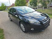 Ford Focus 1,6 Titanium (može zamena)