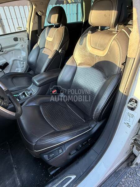 Sedista kompletna kozna za Citroen C5 od 2008. do 2016. god.