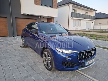 Maserati Levante activ sound 10/10 (može zamena), 34.500 €, 2017. Džip/SUV, Dizel | 3000 cm3, 198.000 km, 205kW (279 KS), Automatski / poluautomatski, 4/5 vrata, 5 sedišta, Novi Sad