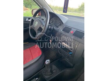 Škoda Fabia, 699 €, 2003. Hečbek, Benzin | 1198 cm3, 130.000 km, 47kW (64 KS), Manuelni 5 brzina, 4/5 vrata, 5 sedišta, Šabac