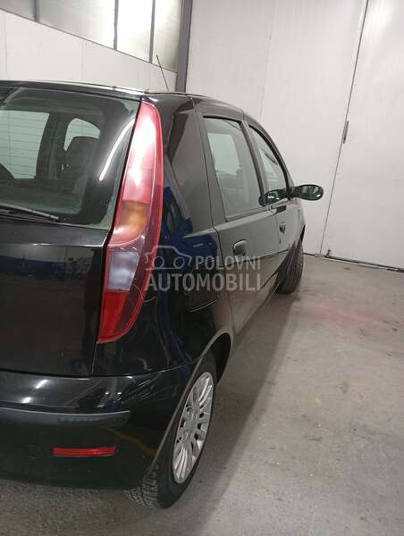 Zastava 10 2007 photo 4