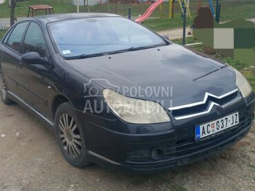 Citroen C5, 1.200 €, 2005. Limuzina, Dizel | 1560 cm3, 448.055 km, 80kW (109 KS), Manuelni 5 brzina, 4/5 vrata, 5 sedišta, Aleksandrovac