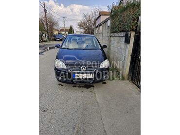 Volkswagen Polo, 2.800 €, 2008. Hečbek, Benzin | 1380 cm3, 233.000 km, 59kW (80 KS), Manuelni 5 brzina, 4/5 vrata, 5 sedišta, Zemun