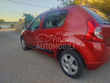 Dacia Sandero Reg/09/2026, 2.550 €, 2010. Monovolumen (MiniVan), Benzin | 1386 cm3, 226.000 km, 55kW (75 KS), Manuelni 5 brzina, 4/5 vrata, 5 sedišta, Bojnik