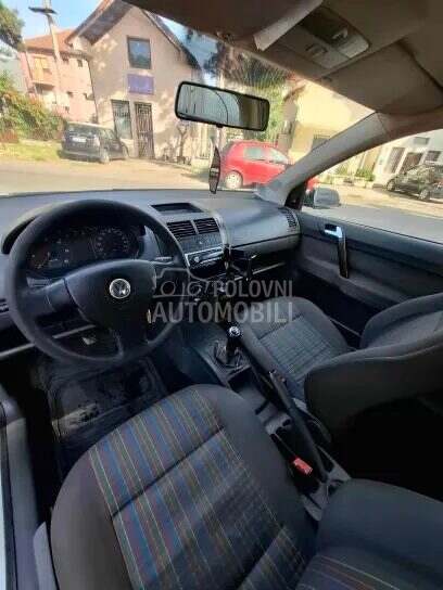 VOLAN SA AIRBAG za Volkswagen Polo od 2001. do 2009. god. - far branik krilo