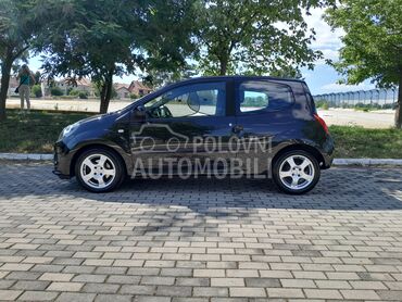 Renault Twingo 1.5 dci, 3.699 €, 2011. Hečbek, Dizel | 1461 cm3, 156.240 km, 63kW (86 KS), Manuelni 5 brzina, 2/3 vrata, 5 sedišta, Aranđelovac