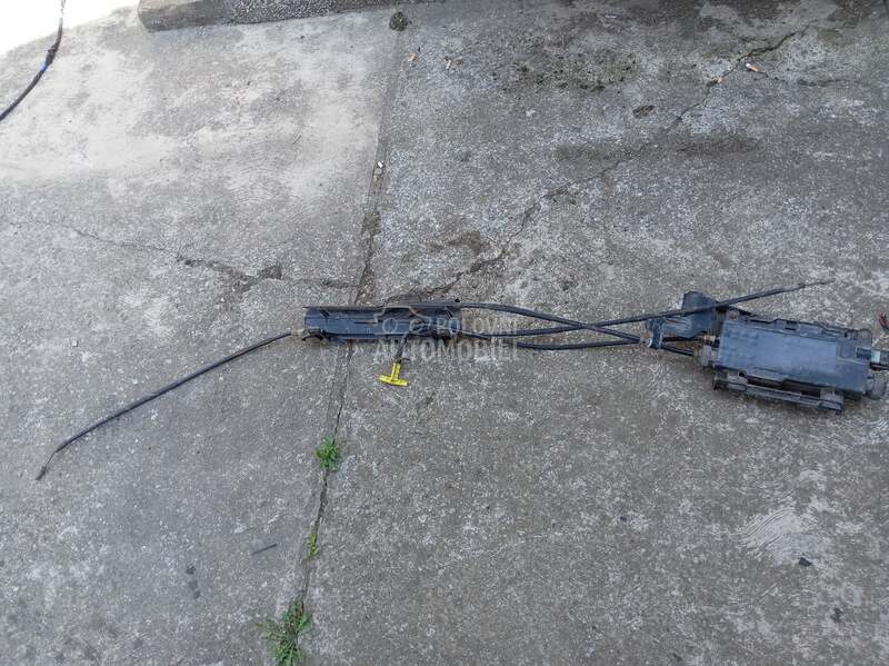 električna rucna kočnica za  Senic za Renault Scenic od 2005. do 2010. god.