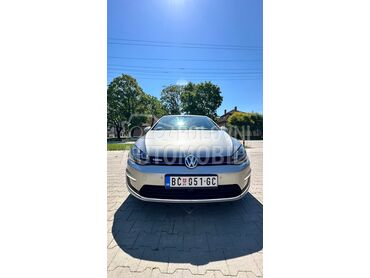 Volkswagen Golf 7 e-Golf, 9.500 €, 2016. Hečbek, Električni pogon, 197.000 km, 85kW (116 KS), Automatski / poluautomatski, 4/5 vrata, 5 sedišta, Novi Sad