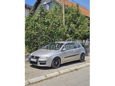 Fiat Stilo 1.6, 800 €, 2004. Kupe, Benzin + Gas (TNG) | 1596 cm3, 158.000 km, 76kW (103 KS), Manuelni 5 brzina, 2/3 vrata, 5 sedišta, Bor