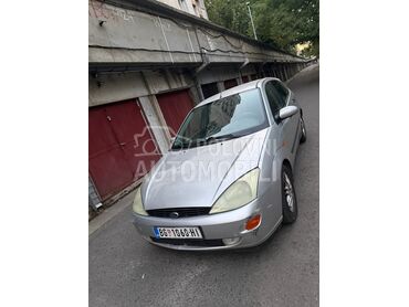 Ford Focus 1.8 TDCI Ghia oprema, 1.150 €, 2001. Hečbek, Dizel | 1753 cm3, 250.000 km, 85kW (116 KS), Manuelni 5 brzina, 4/5 vrata, 5 sedišta, Beograd