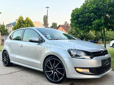 Volkswagen Polo 1.2 tsi, 5.200 €, 2012. Hečbek, Benzin | 1197 cm3, 212.614 km, 66kW (90 KS), Manuelni 5 brzina, 4/5 vrata, 5 sedišta, Subotica