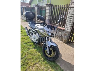 Yamaha fzs fazer 1000 (može zamena), 3.700 €, 2003. , 998 cm3, 53.608 km, 105kW (143 KS), Touring, Omoljica
