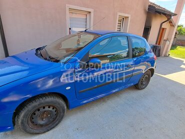 Peugeot 206 1.1 xs, 900 €, 2003. Hečbek, Benzin | 1124 cm3, 205.000 km, 44kW (60 KS), Manuelni 5 brzina, 2/3 vrata, 5 sedišta, Požarevac