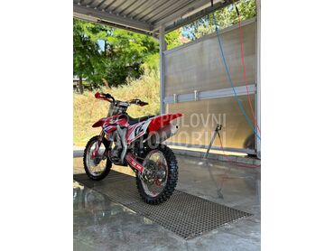 Honda Crf, Po dogovoru, 2014. , 250 cm3, 1 km, 35kW (48 KS), Enduro / Cross, Pirot