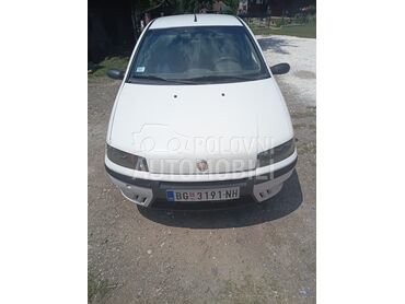 Fiat Punto 1,2, 850 €, 2001. Hečbek, Benzin + Gas (TNG) | 1200 cm3, 300.000 km, 44kW (60 KS), Manuelni 5 brzina, 4/5 vrata, 4 sedišta, Lazarevac