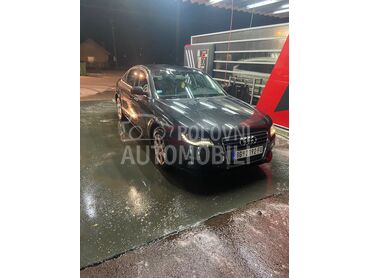 Audi A4, 10.000 €, 2010. Limuzina, Dizel | 1968 cm3, 228.000 km, 105kW (143 KS), Manuelni 6 brzina, 4/5 vrata, 5 sedišta, Obrenovac