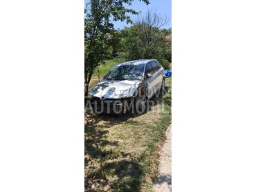 Škoda Rapid 1.6 TDI DSG, 2.500 €, 2013. Hečbek, Dizel | 1598 cm3, 313.000 km, 66kW (90 KS), Automatski / poluautomatski, 4/5 vrata, 5 sedišta, Bor