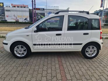 Fiat Panda 1.2i AUT0MATIK, 3.990 €, 2010. Hečbek, Benzin | 1242 cm3, 114.800 km, 44kW (60 KS), Automatski / poluautomatski, 4/5 vrata, 4 sedišta, Beograd