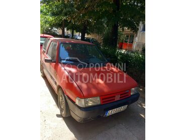 Fiat Uno 1.0, 400 €, 1991. Hečbek, Benzin | 999 cm3, 335.000 km, 33kW (45 KS), Manuelni 5 brzina, 2/3 vrata, 5 sedišta, Leskovac