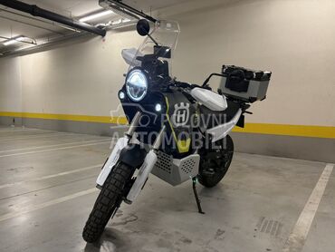 Husqvarna Norden 901 expedition (može zamena), 13.700 €, 2026. , 900 cm3, 2.520 km, 77kW (105 KS), Enduro / Cross, Beograd