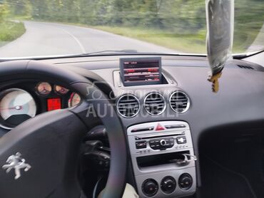 Peugeot 308 308 (može zamena), 3.000 €, 2010. Karavan, Dizel | 1560 cm3, 237.221 km, 82kW (111 KS), Manuelni 6 brzina, 4/5 vrata, 5 sedišta, Beograd