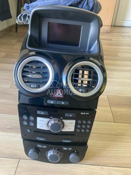 Konzola radio cd ventilacija za Opel Corsa D
