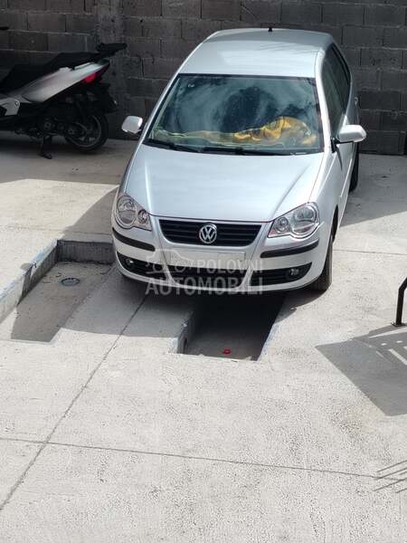 Volkswagen Polo 2005 Prednji branik za vw polo 6n i 9n od 2000 do 2009te god - kompletan auto u delovima